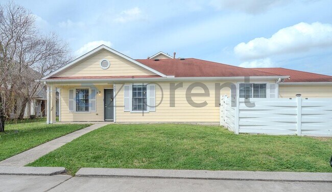 Foto del edificio - 919 Verde Trails Dr