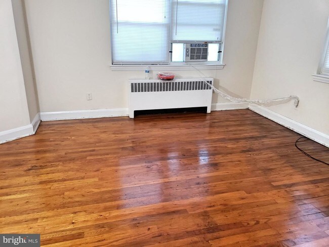 Foto del edificio - 8608 Chestnut Oak Rd