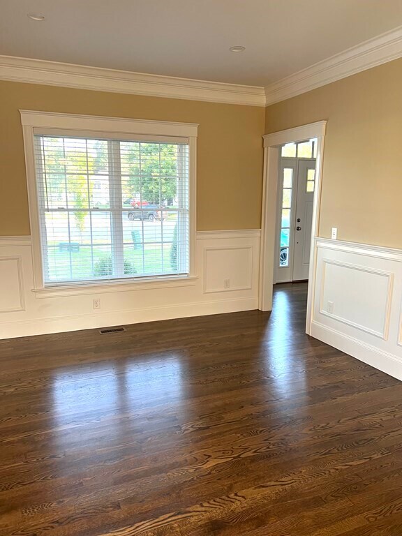 Building Photo - 12 Hialeah Ln