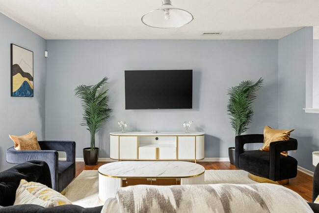 Foto del edificio - 10363 Fairmont Ln