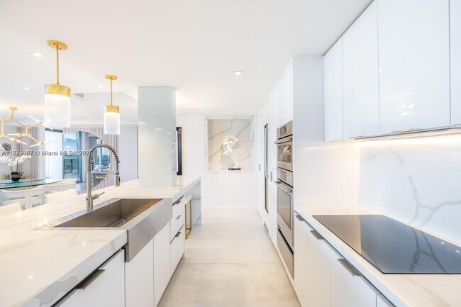 Foto del edificio - 488 NE 18th St
