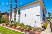 Foto principal - 25042 Oak St