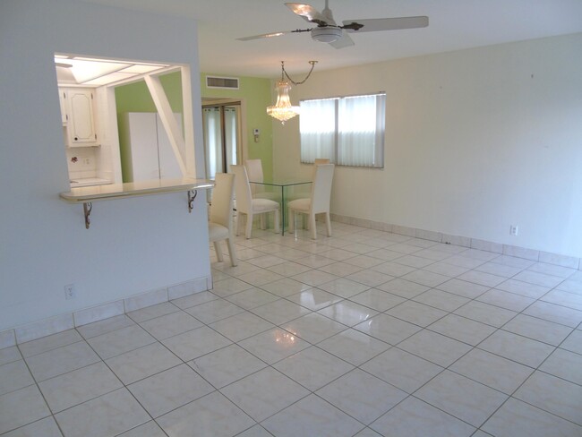 Building Photo - 375 Tuscany Ln