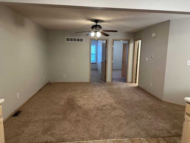 Building Photo - 5621 N London Pl