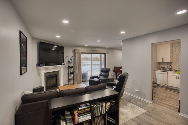 Foto del edificio - 1732 Harrow Ct