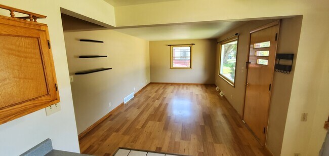 Foto del edificio - 1163 Higgins Ave