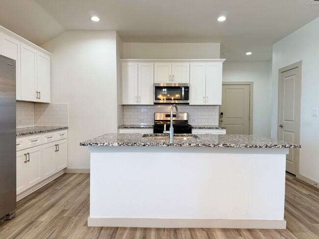 Building Photo - Frenship ISD Perfection! Stunning 4 Bed, 2...
