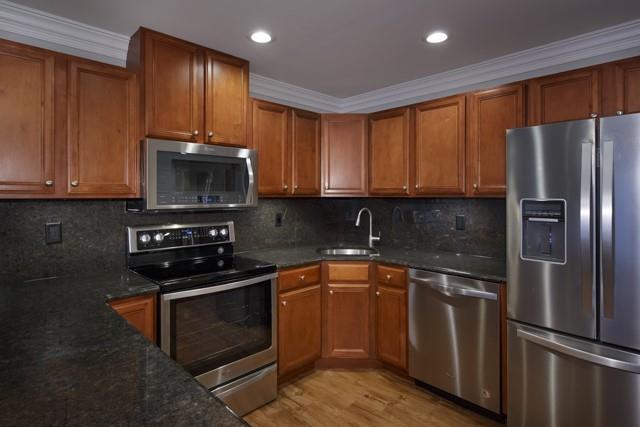 Building Photo - 2200 Dolphin Ln