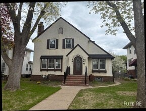 Building Photo - 4739 1st Ave S