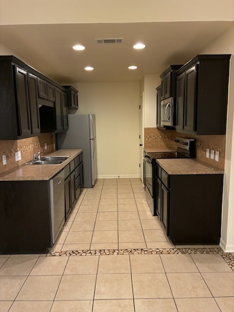 Building Photo - 2207 Bachelor Button Blvd