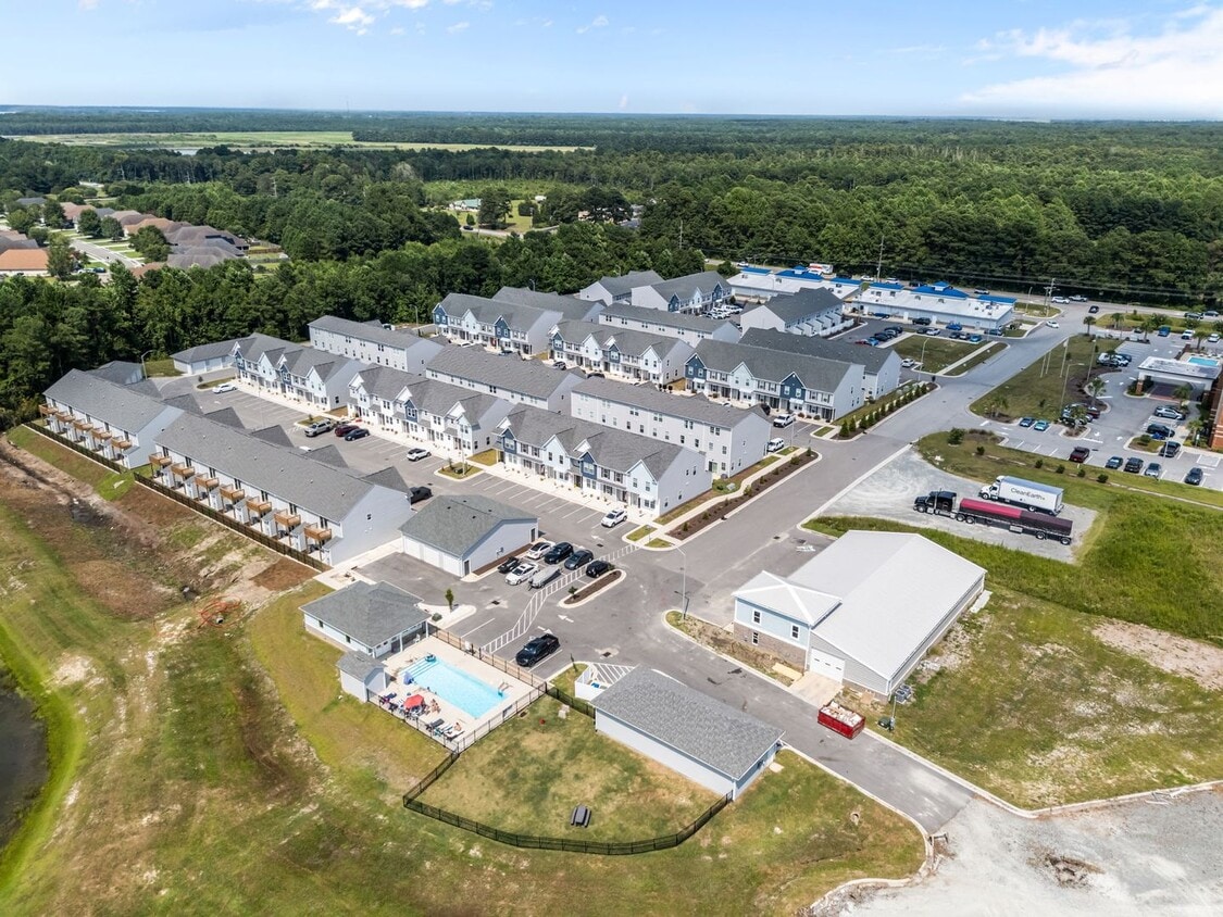 Foto principal - New Construction 3 Bedroom 3.5 Bathroom, P...