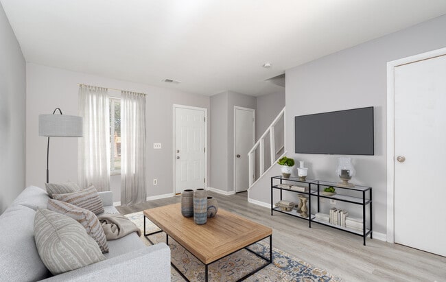 Building Photo - Phoenix Point Townhomes