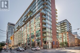 Building Photo - 333A-333 Adelaide St E