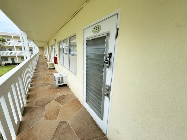 Foto del edificio - 233 Dorset F