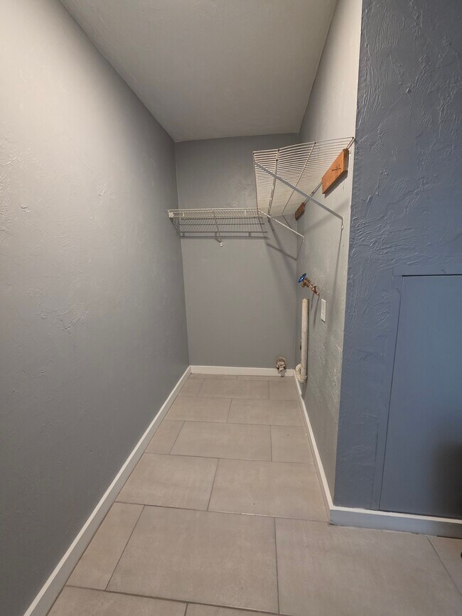 Habitación adicional - 161 4th St