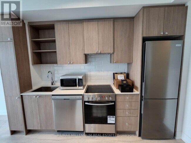 Building Photo - 50 George Butchart Dr