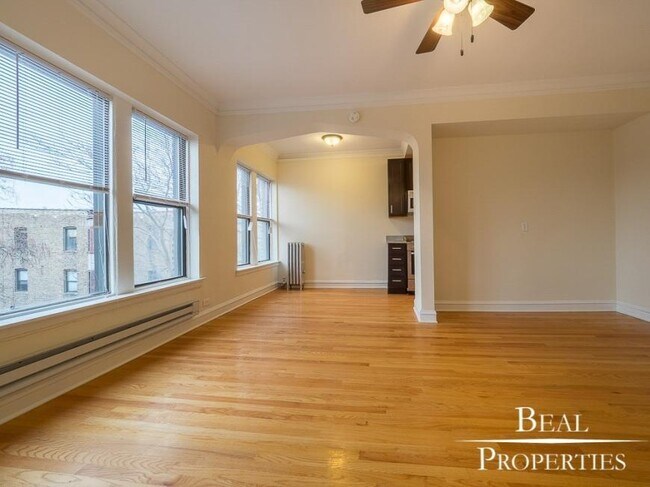Building Photo - 0 bedroom in CHICAGO IL 60640