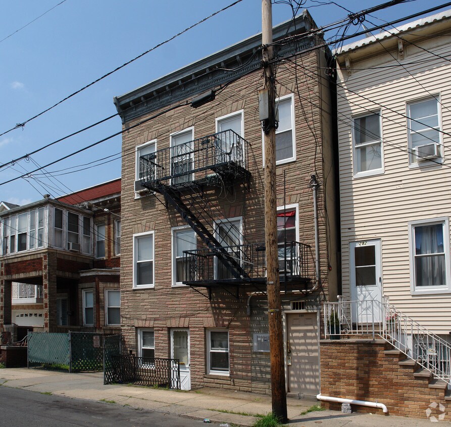 Building Photo - 280 E Kinney St