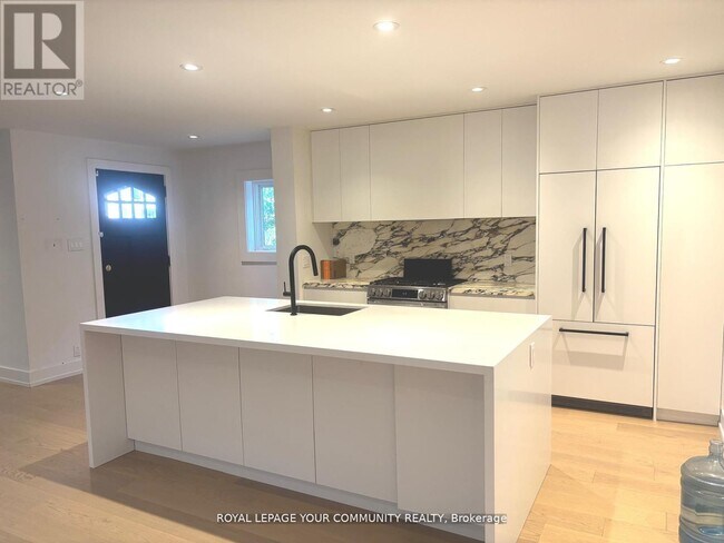 Photo du bâtiment - 495 St Germain Ave