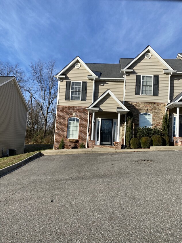 Primary Photo - 182 Montvale Rd