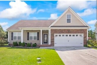 Building Photo - 230 Seville St