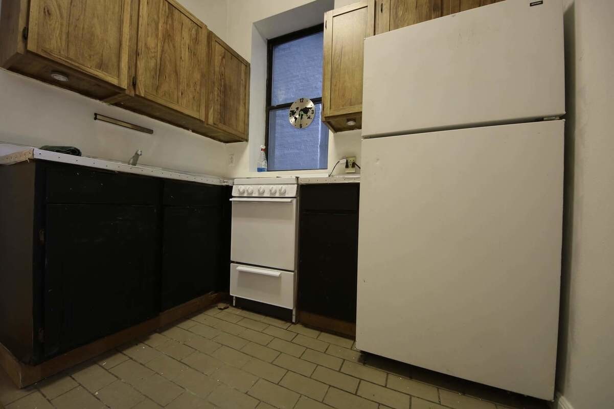 Primary Photo - 349 Amsterdam Ave
