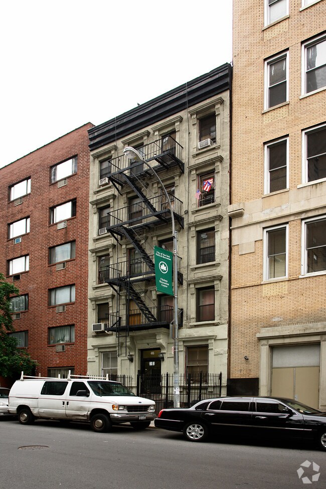 Foto del edificio - 416 W 25th St