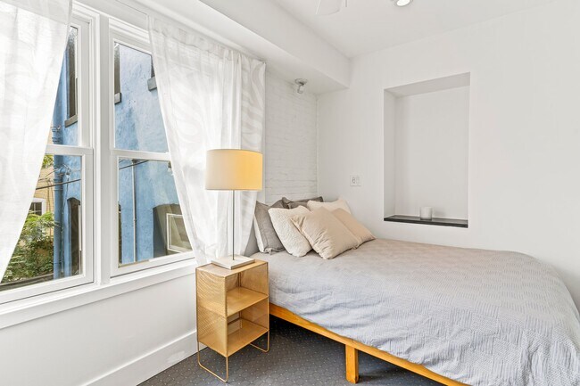 Foto del edificio - 1829 5th St NW