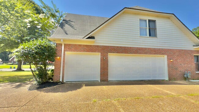 Building Photo - 1385 Winoka Rd