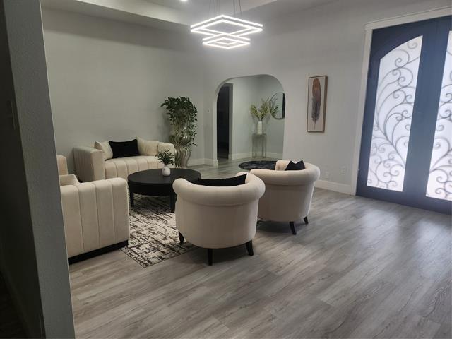 Foto del edificio - 6413 Stilwell Rd