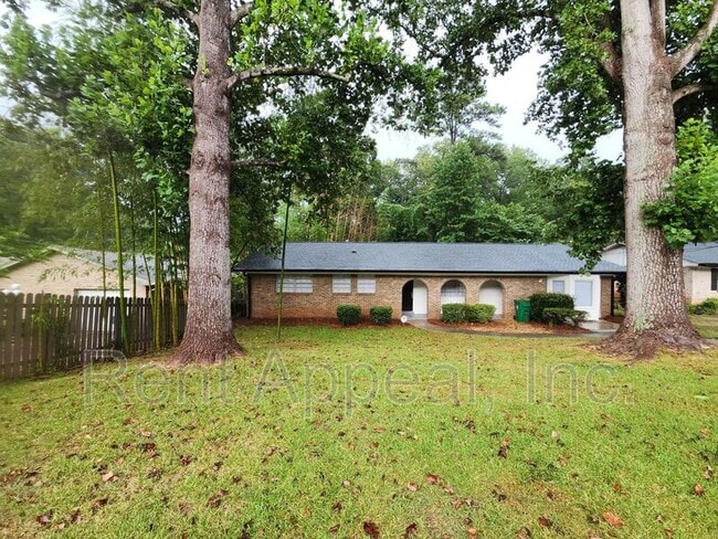 Building Photo - 2830 Knollview Dr