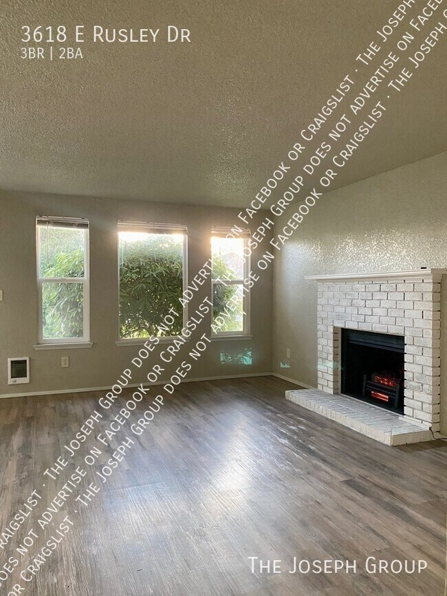 Foto del edificio - 3618 E Rusley Dr