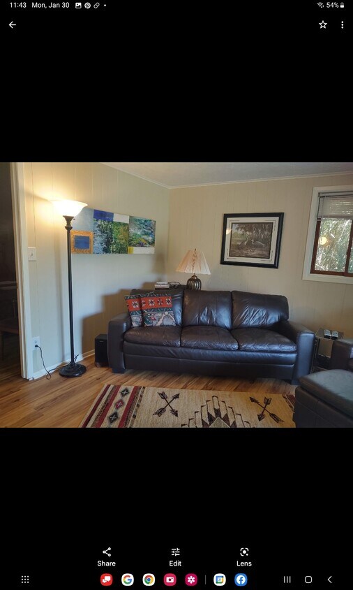 Primary Photo - 100 Locust Rd