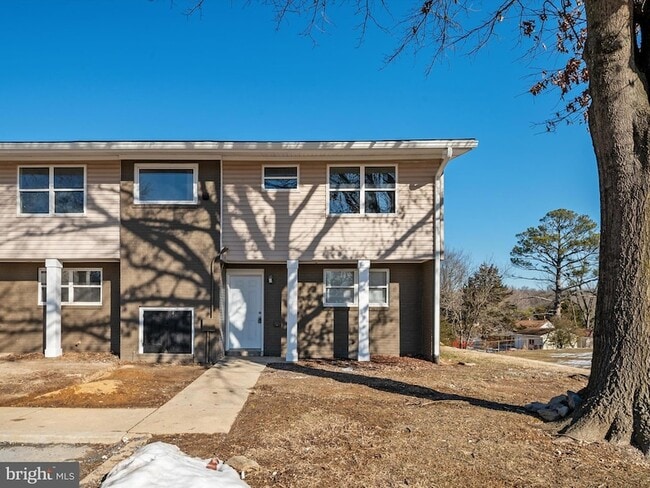 Photo - 2050 Nike Dr Townhome