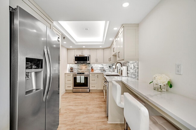 Foto del edificio - 1300 Jimmy Buffett Mem Hwy