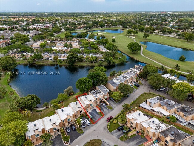 Foto del edificio - 6653 SW 140th Ave