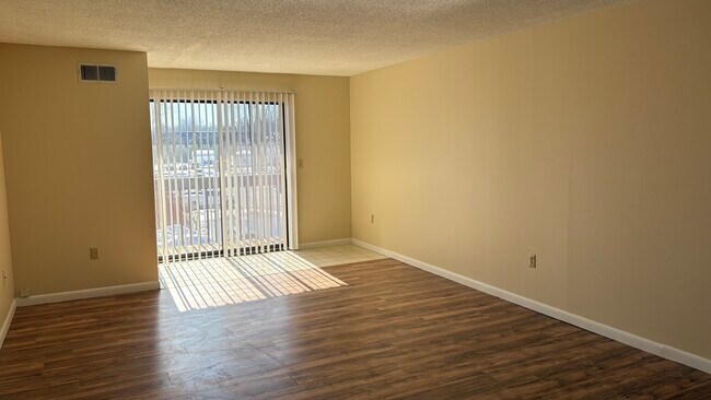 Foto del edificio - 2310 Harbor View Dr