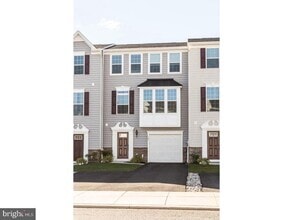Building Photo - 103 Tulip Ln