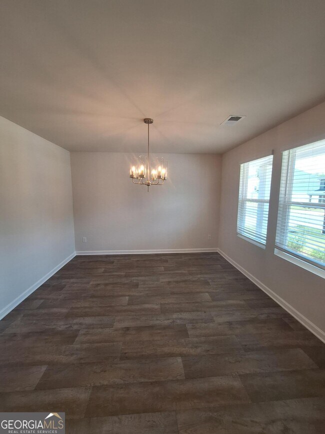 Building Photo - 349 Lusitano Trce