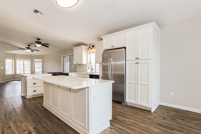 Foto del edificio - 3134 E McKellips Rd