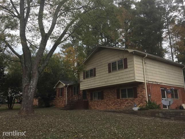 Building Photo - 5 br, 3 bath House - 498 SW Cole Drive