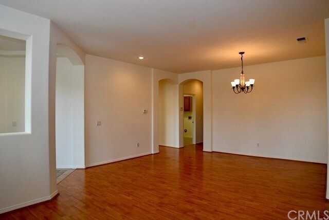 Building Photo - 13059 Scarborough Ave