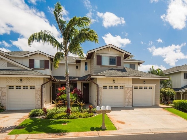 Unit E (middle unit) - 92-1083 Koio Dr