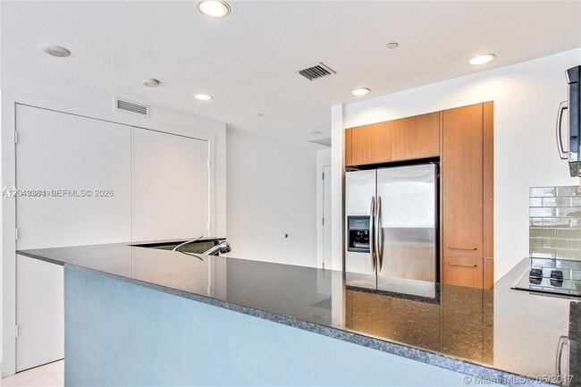 Foto del edificio - 1060 Brickell Ave