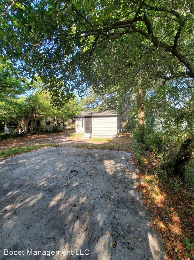 Building Photo - 2 br, 1 bath House - 3805 N Whittier St