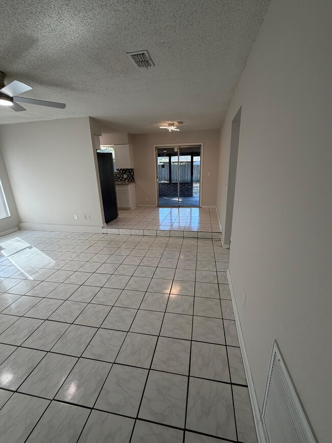 Photo - 7984 Gulf Rd S House