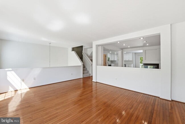 Foto del edificio - 2709 Baronhurst Dr
