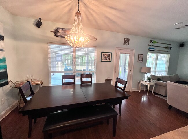 Dining area - 23372 Chene Blanc Ln