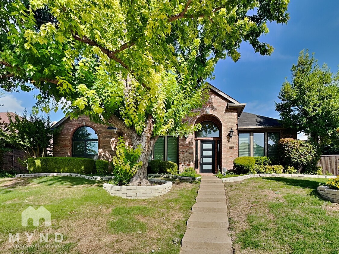 Foto principal - 5713 Charleston Dr