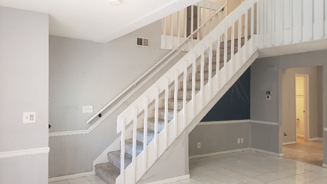 Building Photo - 9531 W 77th Terrace